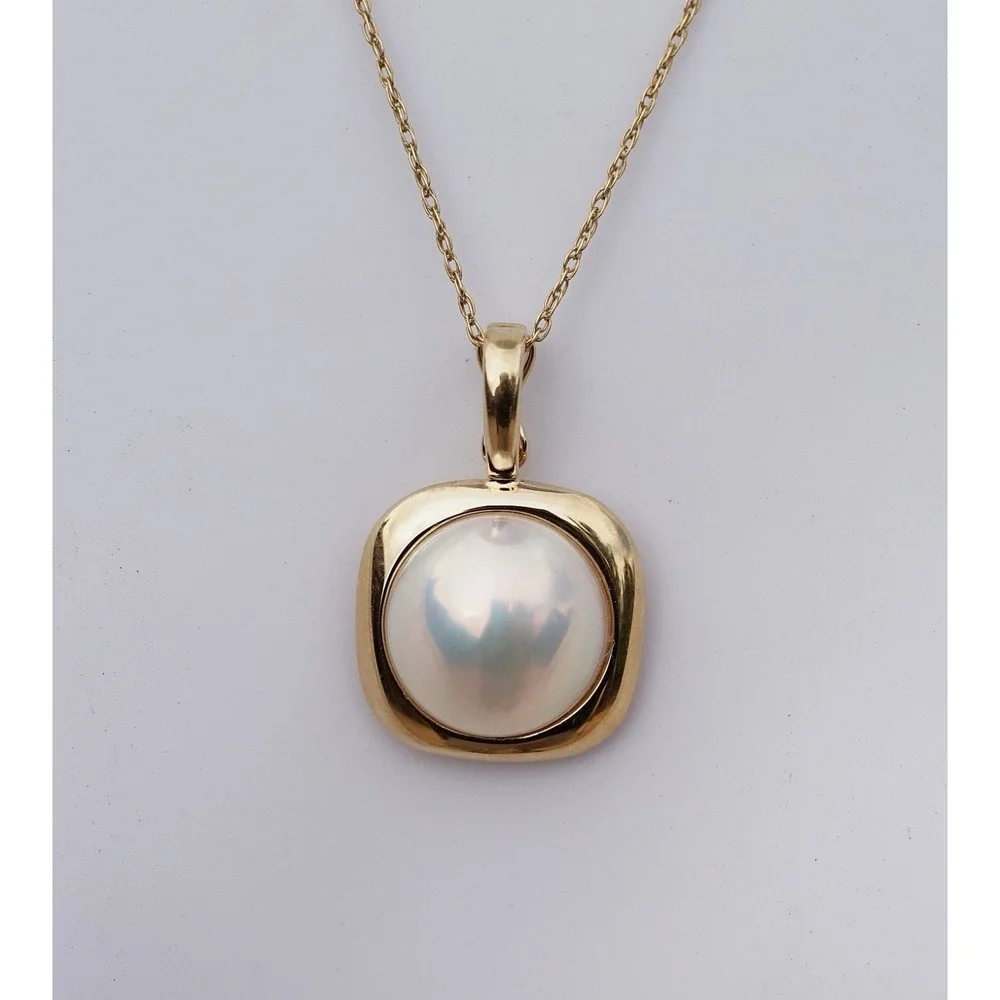 Vintage 14k Solid Yellow Gold Real Cultured Pearl Pendant - Necklace 13